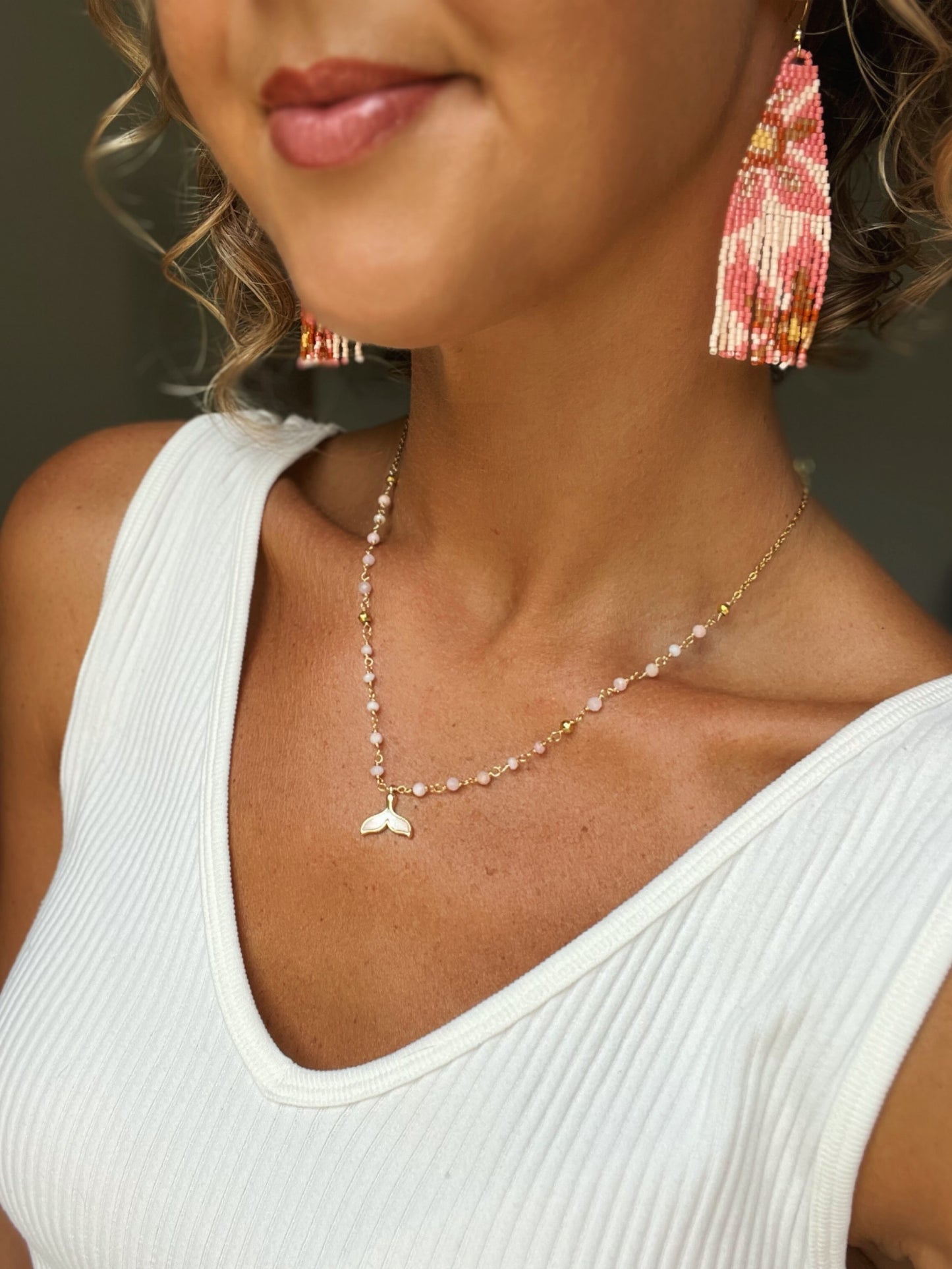 Mother of Pearl Whale tail necklace