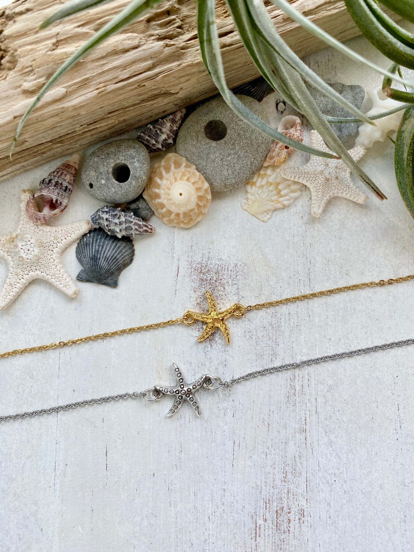 Gold or Silver Starfish necklace