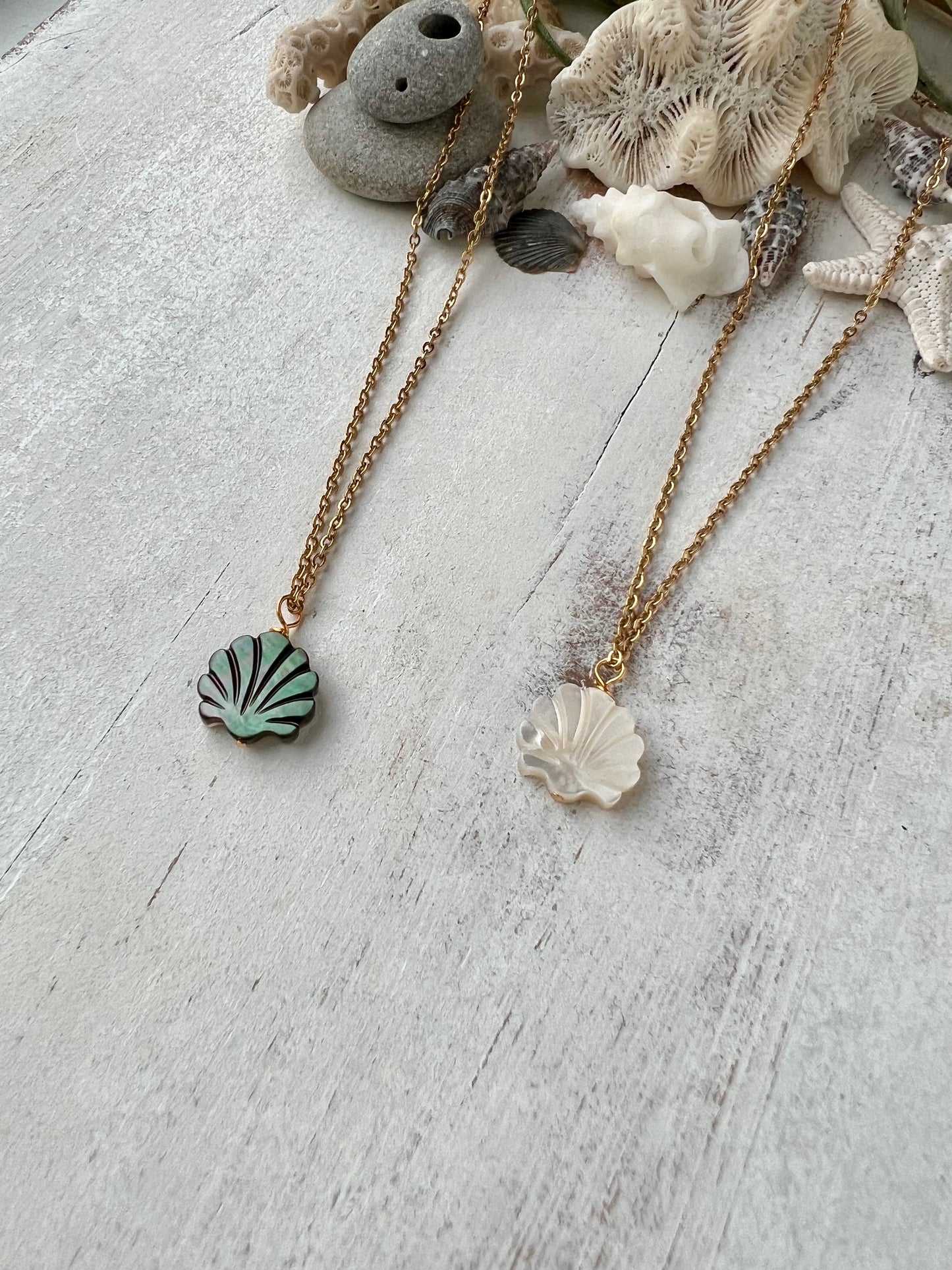 Mother of Pearl Shell necklace
