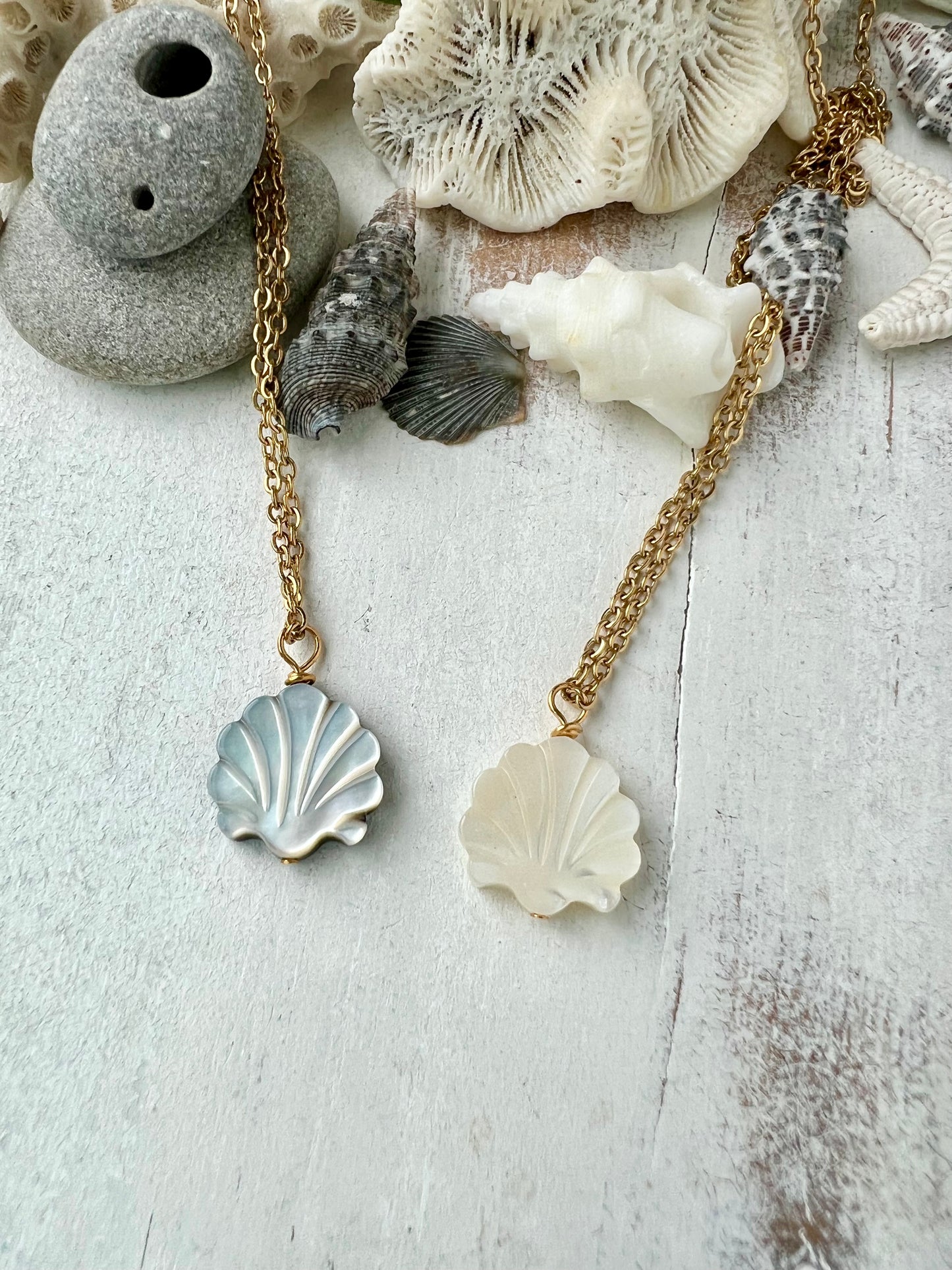 Mother of Pearl Shell necklace