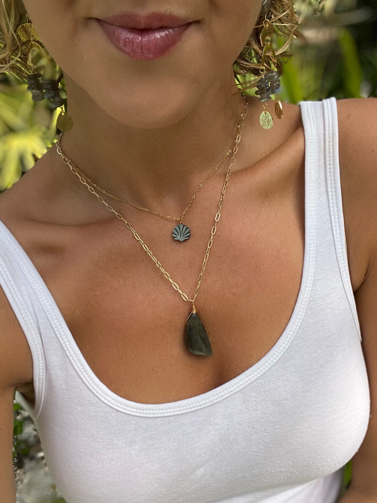 Mother of Pearl Shell necklace