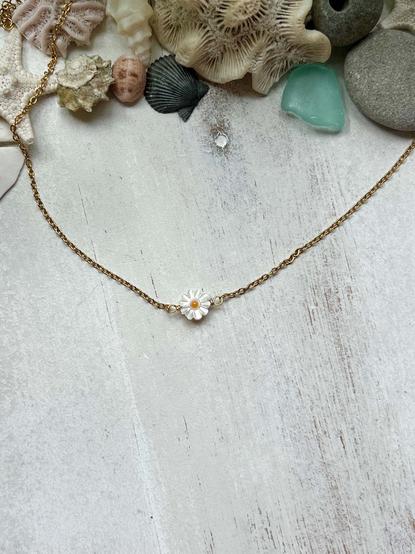 Mini Daisy choker/necklace