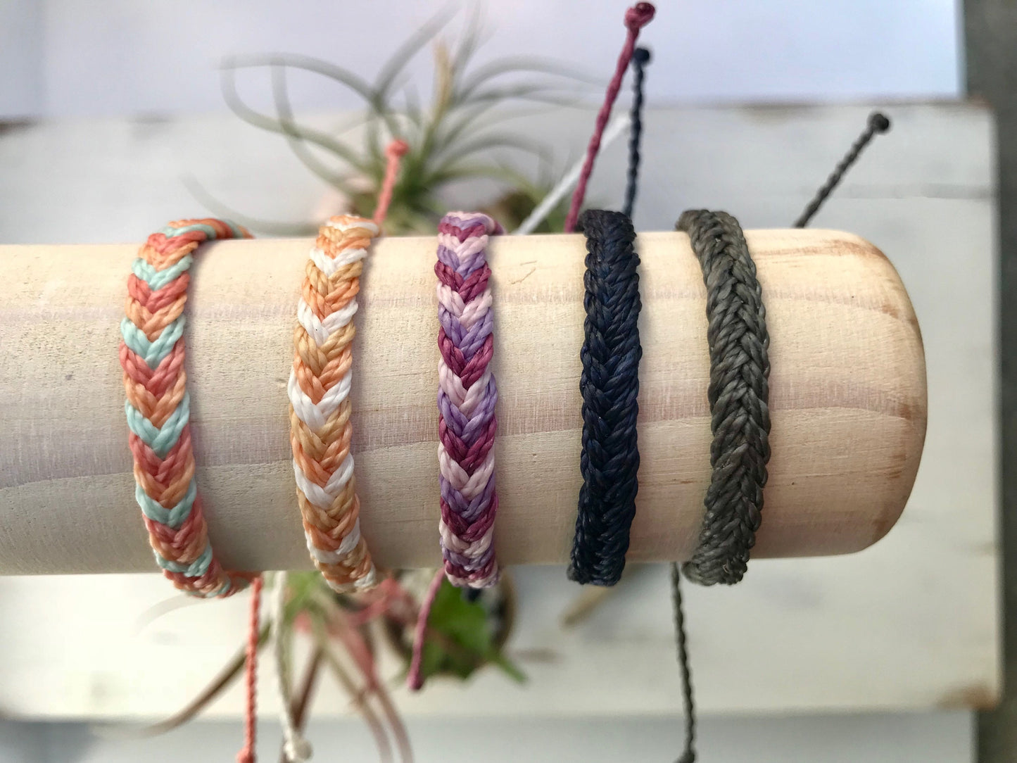 Waxed Cord Fishtail braided bracelet