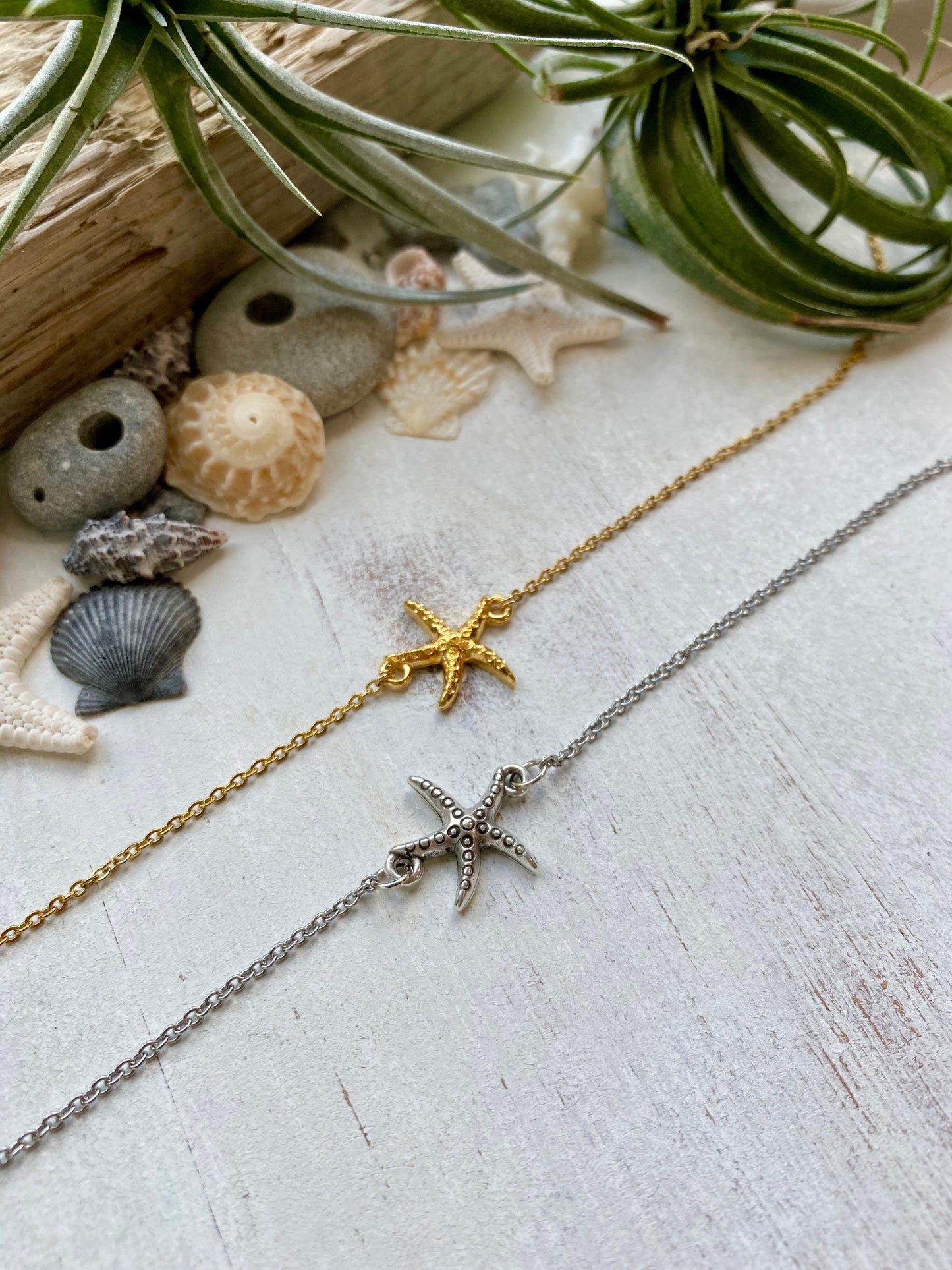 Gold or Silver Starfish necklace
